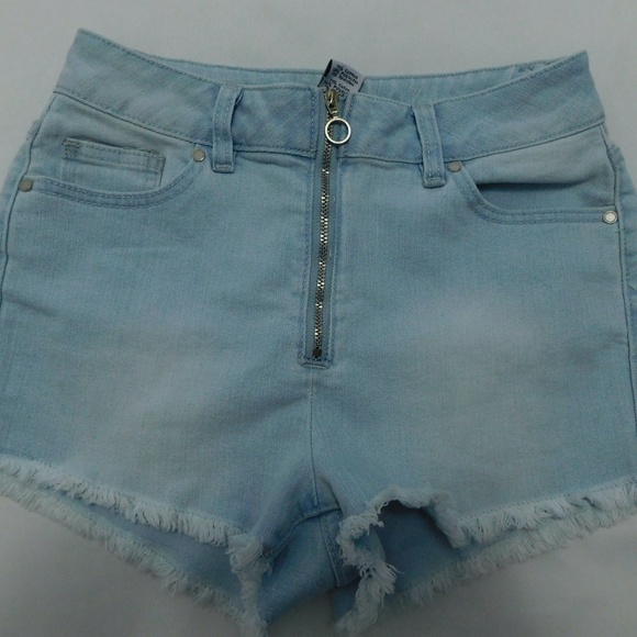 High waisted Denim Shorts - Picture 1 of 7